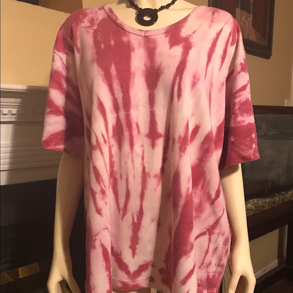 Plus size tee